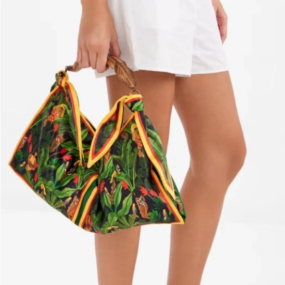 NEW RARE FARM Rio Beleza Tropical Scarf Mini Bag Jungle Print Wood Leaf Handle - Picture 4 of 16